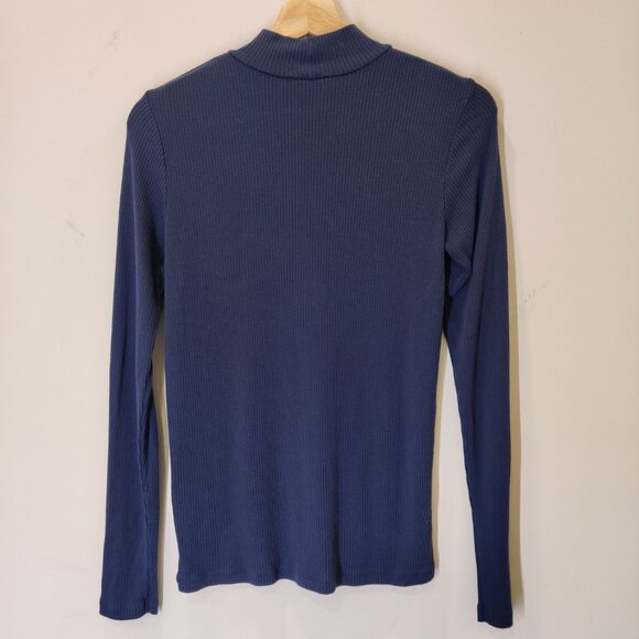 UNIQLO Ribbed Soft & Stretchy Long Sleeve Turtleneck | Blue | Navy | Medium - Picture 3 of 8